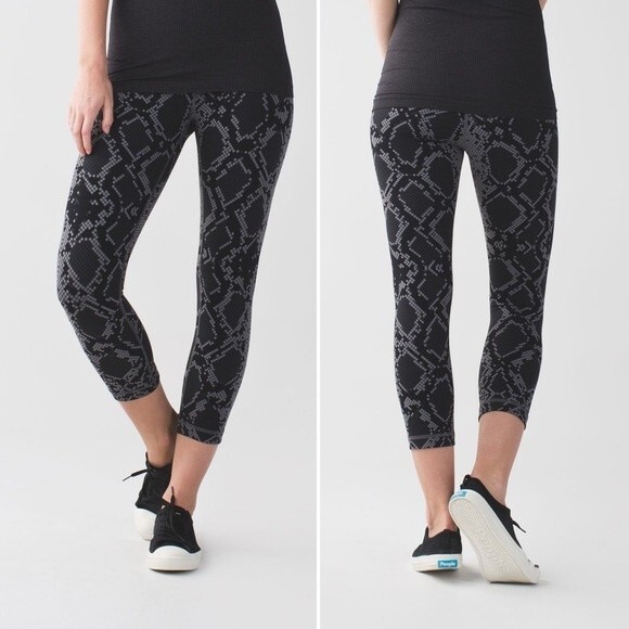 Lululemon Leggings Wunder Under High Rise Crop Ziggy Snake Slate Coal Size 6 - Picture 14 of 14